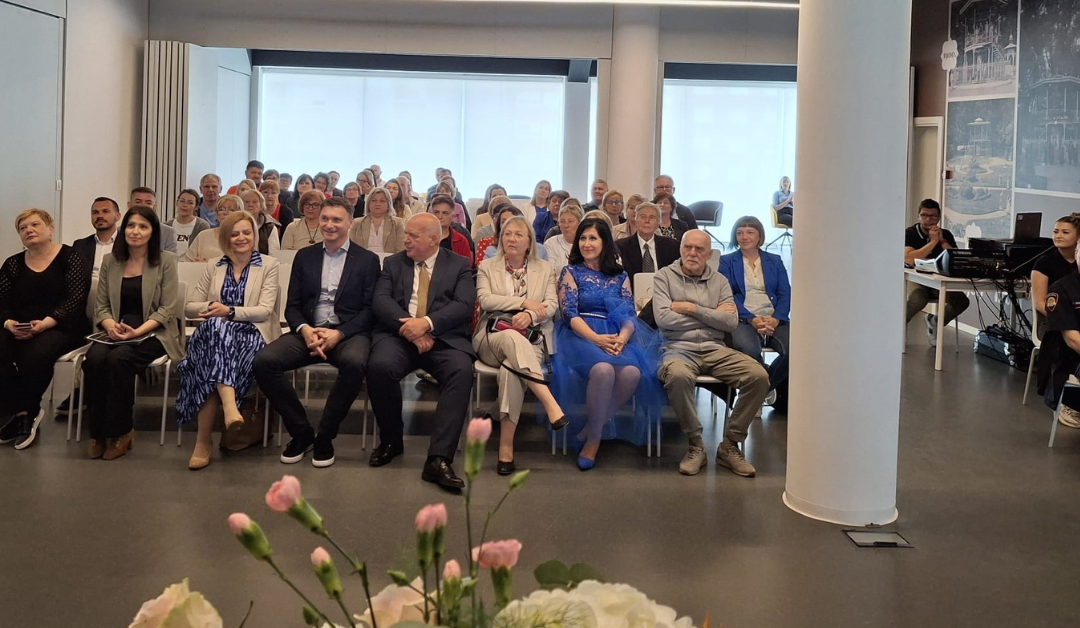 OBILJEŽAVANJE MEĐUNARODNOG DANA SESTRINSTVA  2.SIMPOZIJ „KRIZNA STANJA U SESTRINSTVU  – LIPIK 2025.“