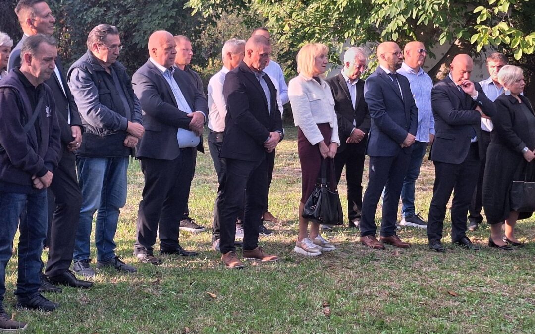 PONOS, HUMANST I APEL ZA PRAVDU: 35. OBLJETNICA EVAKUACIJE PSIHIJATRIJSKIH BOLESNIKA IZ PAKRAČKE BOLNICE